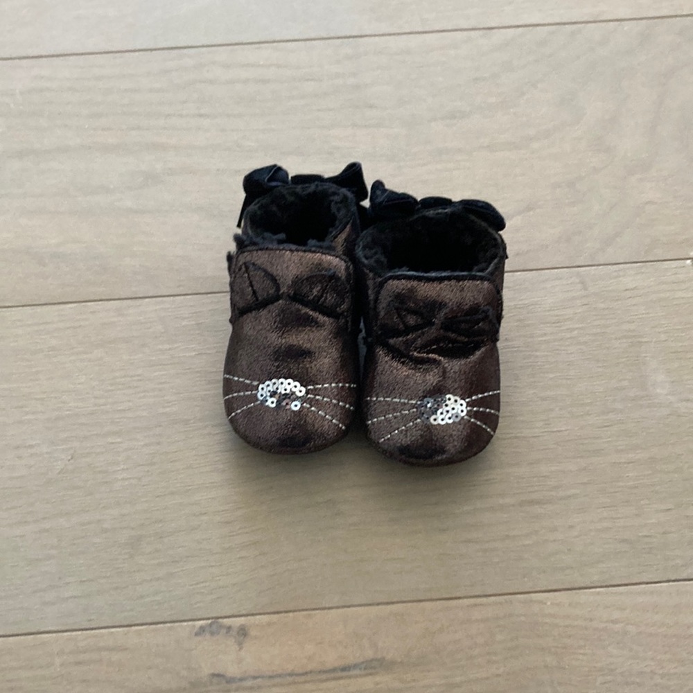 BABY SHOES